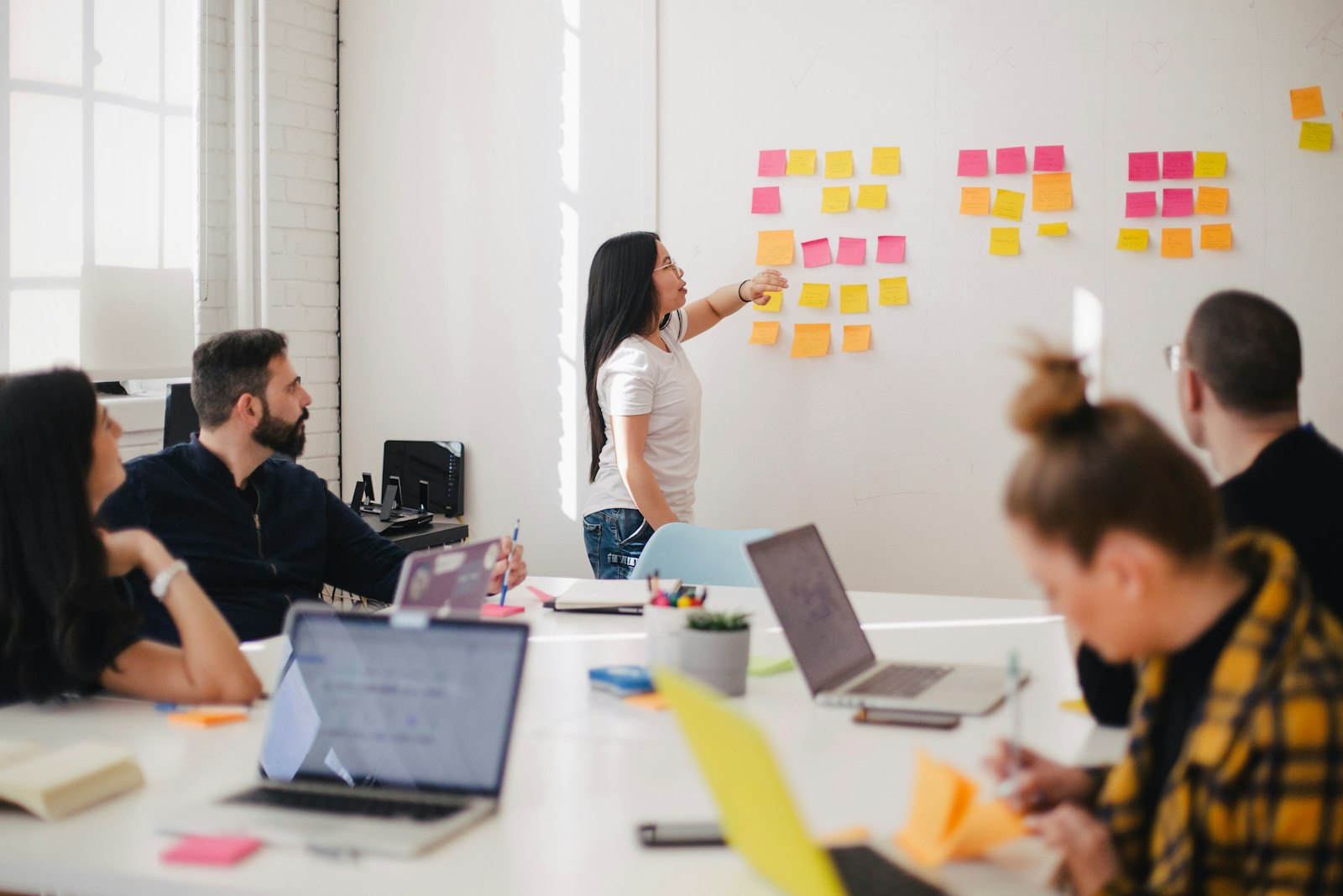 Réunion d'équipe en entreprise